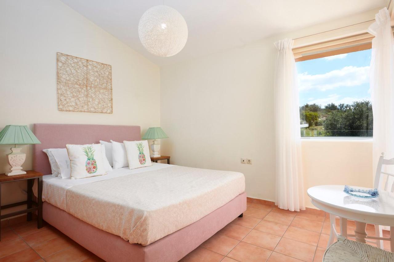 Seafront Villa Longobardi Chania  Bagian luar foto