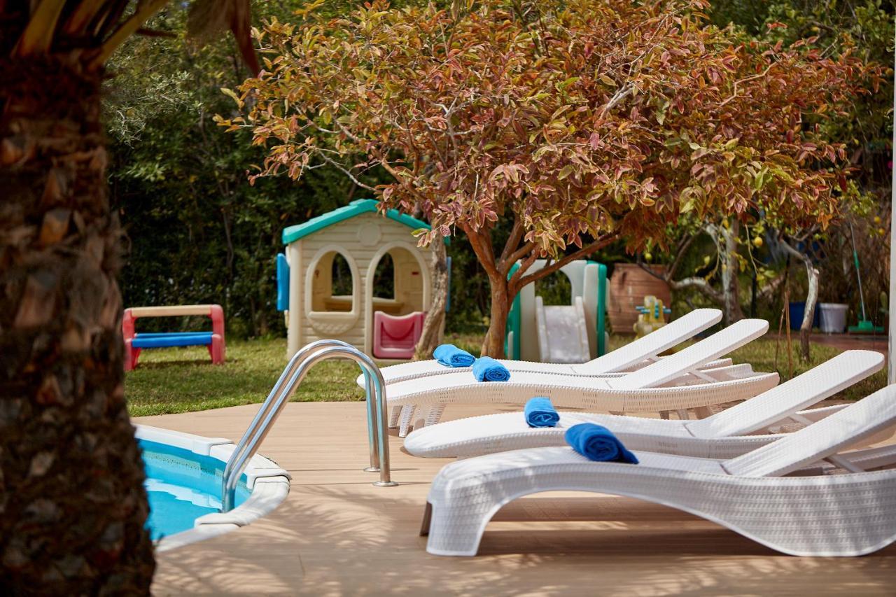 Seafront Villa Longobardi Chania  Bagian luar foto