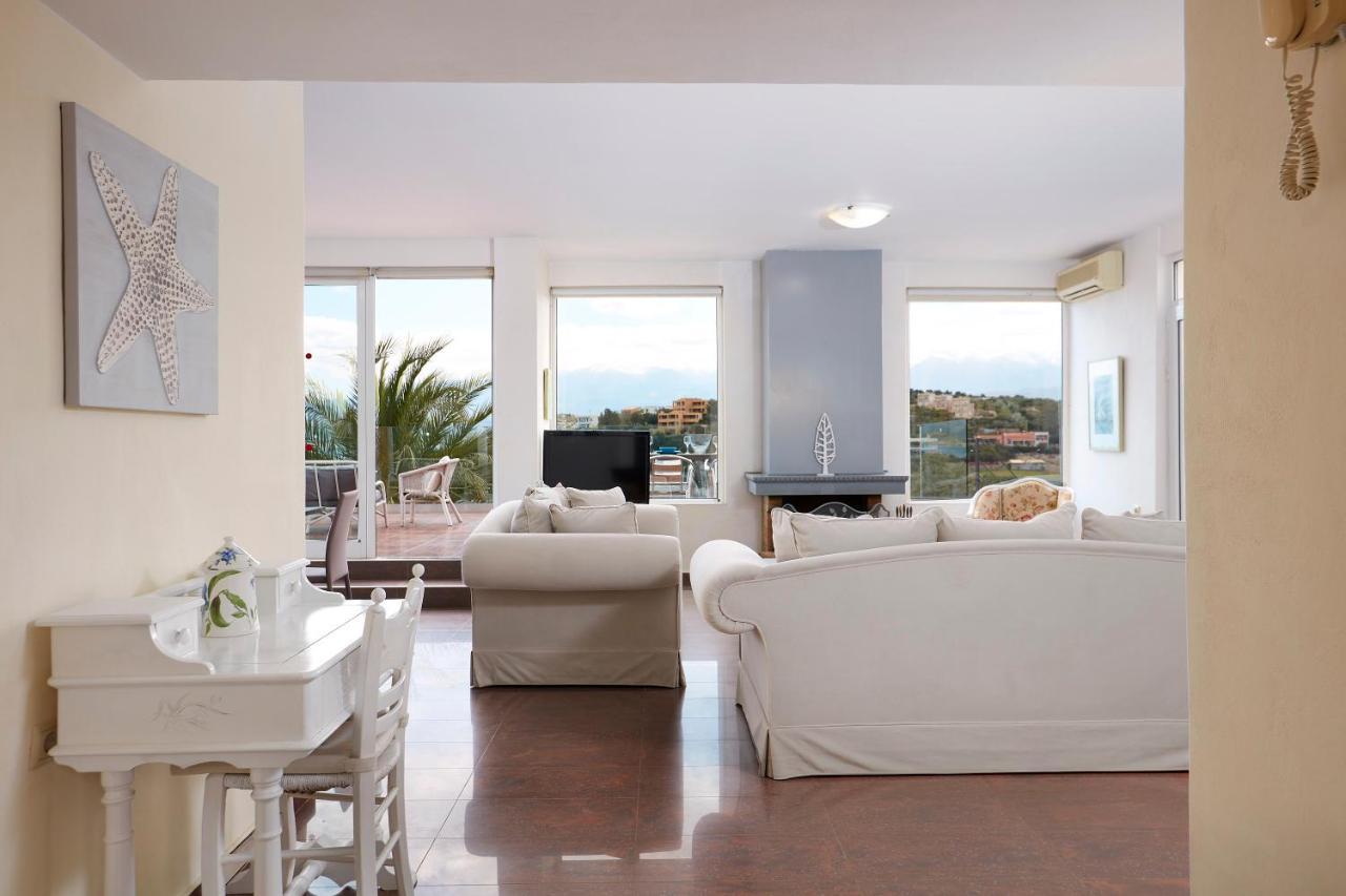 Seafront Villa Longobardi Chania  Bagian luar foto