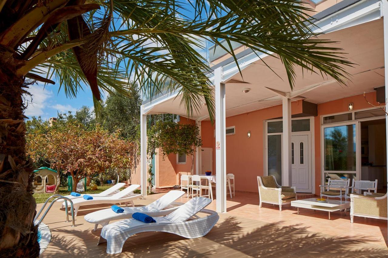 Seafront Villa Longobardi Chania  Bagian luar foto