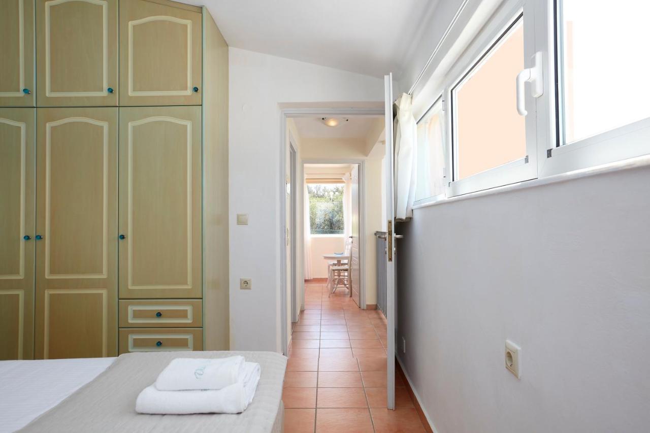 Seafront Villa Longobardi Chania  Bagian luar foto